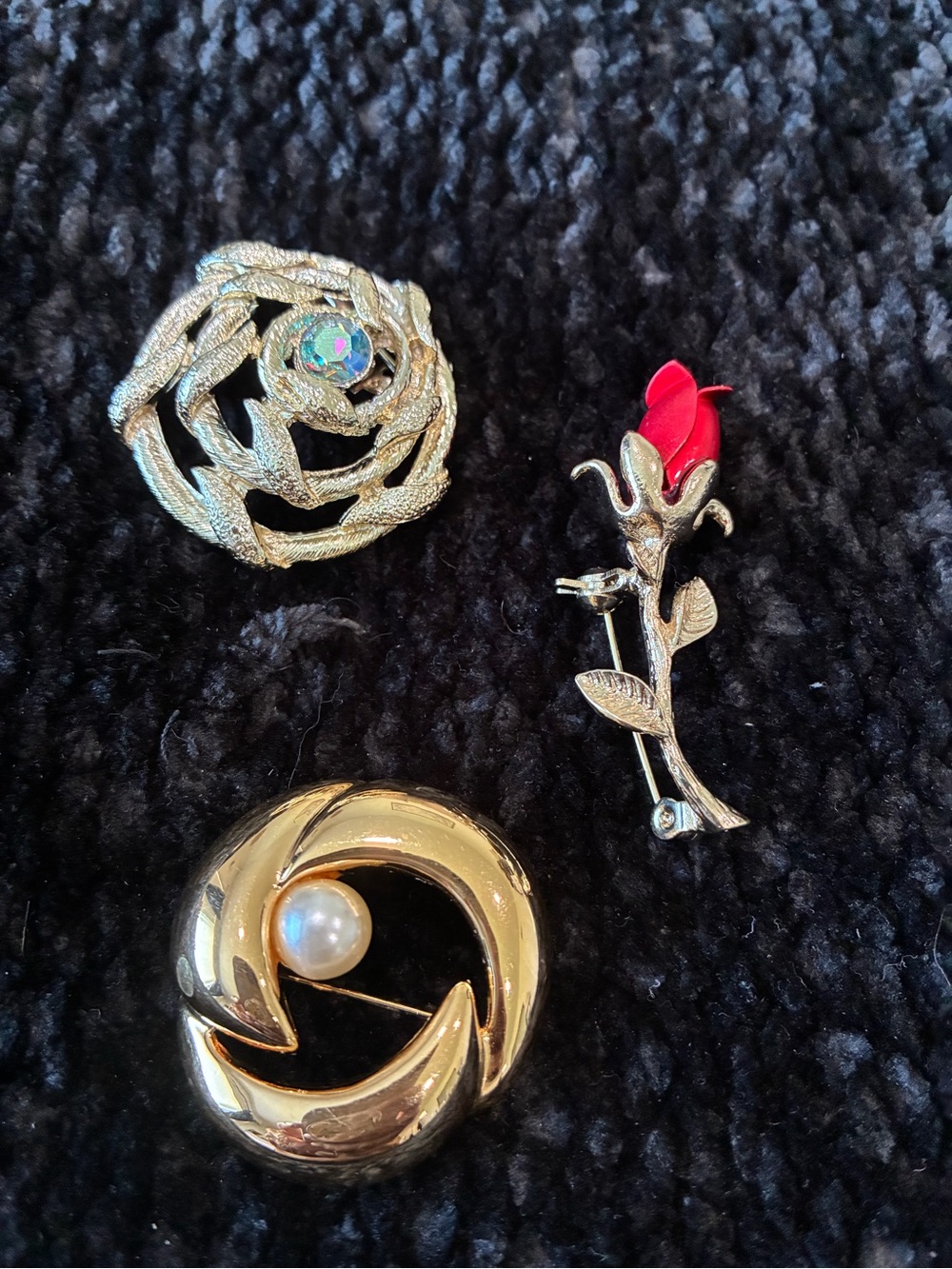 Vintage Gold Tone set of three Rose Bud Brooch Napier Pearl blue abstract